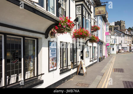 Il Dovey Inn sul lungomare in Galles a Aberdovey Foto Stock