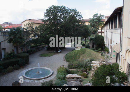 L'Italia, Firenze - 02 Ottobre 2016: vista del cortile interno se il Museo Archeologico Nazionale di Firenze il 02 ottobre 2016 in toscana italia. Foto Stock