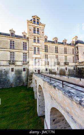 Cadillac Castello (Château des Ducs d'Epernon), Cadillac, un comune nella Gironda dipartimento in Nouvelle-Aquitaine, parte sud-ovest della Francia Foto Stock