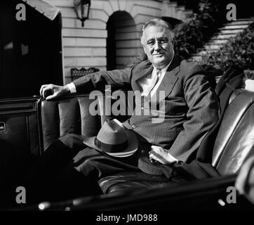 Stati Uniti Il presidente Franklin Roosevelt, Ritratto seduto in auto, Washington DC, Stati Uniti d'America, Harris & Ewing, 1936 Foto Stock