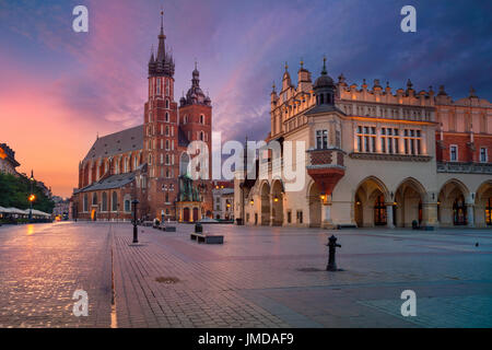 Cracovia. Immagine della città vecchia di Cracovia in Polonia durante il sunrise. Foto Stock