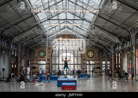 Europa, Francia, Parigi, LE 104 un museo e un centro culturale Foto Stock