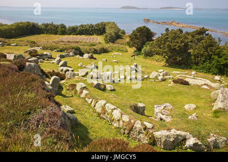 Halangy giù, Età del Bronzo casa cortile insediamento, St Mary, isole Scilly, Cornwall, Inghilterra, Regno Unito. (HDR) Foto Stock