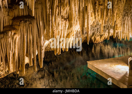 Bermuda la Grotta dei Cristalli Foto Stock