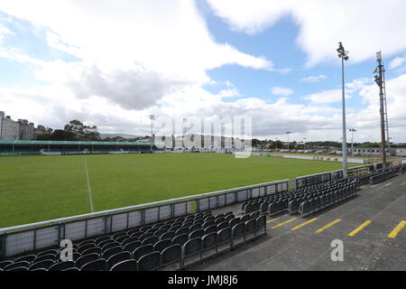 Una vista generale del Carlisle Grounds, sede della squadra di calcio Bray Wanderers. PREMERE ASSOCIAZIONE foto. Data foto: Giovedì 27 luglio 2017. Il presidente di Bray Wanderers Gerry Mulvey ha recentemente rilasciato una dichiarazione che chiamò il consiglio della contea di Wicklow come "la Corea del Nord dell'Irlanda per le imprese". Vedi la storia della Pennsylvania Soccer Bray. Il credito fotografico deve essere: Niall Carson/PA Wire Foto Stock