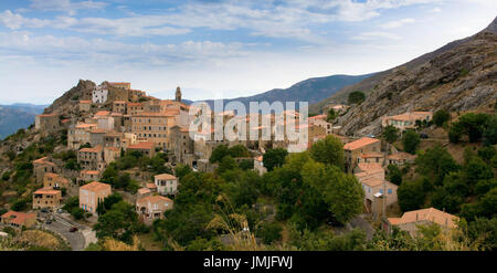 Il bel villaggio di Speloncato in Corsica Foto Stock