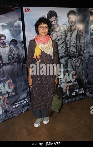 Mumbai, India. 27 Luglio, 2017. Kiran rao durante il filmato di screening RAAGDESH al lightbox, santracruze Credito: Prodip Guha/Alamy Live News Foto Stock