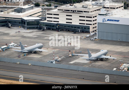 Boeing KC-46 Pegasus antenna militare il rifornimento di carburante e del trasporto strategico aereo, Boeing Field, Seattle, nello Stato di Washington, USA Foto Stock