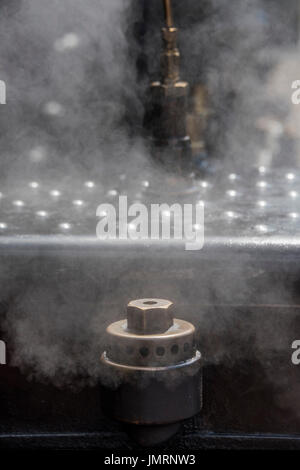 Il Brecon ferrovia di montagna (gallese: Rheilffordd Mynydd Brycheiniog) è un 1 ft 113⁄4 in (603 mm) a scartamento ridotto ferroviario turistico che corre attraverso il Brecon Beacons lungo tutta la lunghezza del serbatoio Pontsticill e salita Foto Stock