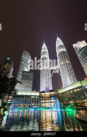 KLCC sinfonia lago fontana visualizza, Kuala Lumpur, Malesia Foto Stock