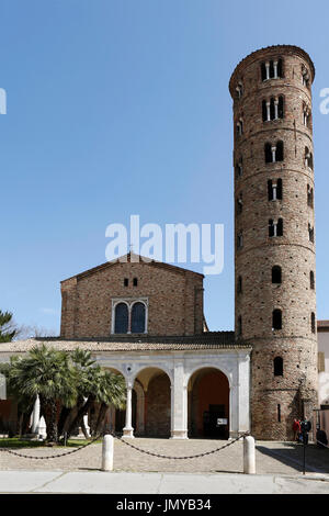 Basilica Chiesa di Sant'Apollinare Nuovo, Ravenna, Emilia Romagna, Italia, Europa Foto Stock