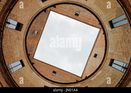 Cortile della Casa del Mantegna a Mantova, Italia Foto Stock