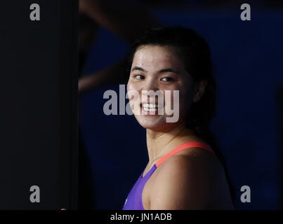 Budapest. 28 Luglio, 2017. Della Cina di Shi Jinglin reagisce dopo la donna 200m a rana nuoto evento al XVII Campionati del Mondo di nuoto FINA a Budapest, in Ungheria il 28 luglio 2017. Shi Jinglin ha vinto la medaglia di bronzo con 2:21.93. Credito: Ding Xu/Xinhua/Alamy Live News Foto Stock