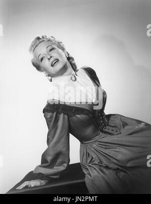 Ellen Drew, Ritratto di pubblicità per i film, "in sella", Columbia Pictures, 1951 Foto Stock