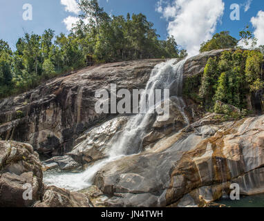 Murray Falls, Girramay National Park, vicino Cardwell, Queensland, Australia Foto Stock