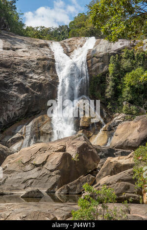 Murray Falls, Girramay National Park, vicino Cardwell, Queensland, Australia Foto Stock