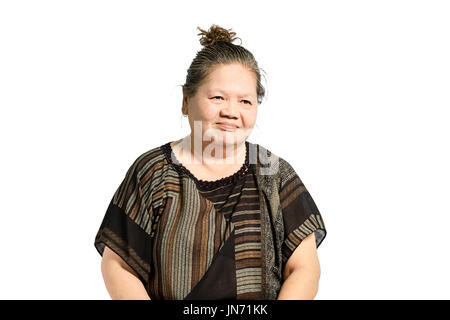 Ritratto di un arrabbiato donna matura. Isolato su sfondo bianco con tracciato di ritaglio Foto Stock