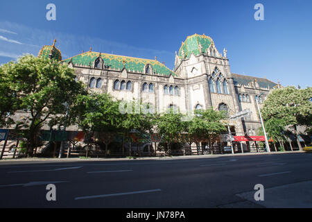 Edificio bellissimo Museo Ungherese di arte applicata in estate. Budapest, Ungheria Foto Stock