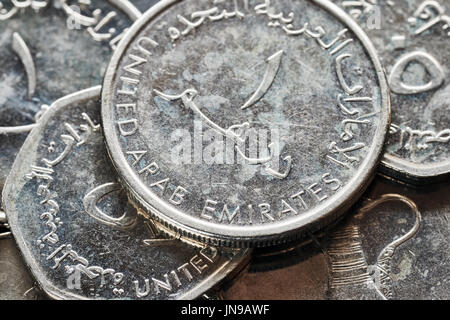 Extreme close up foto degli Emirati Arabi Uniti, Dirham, profondità di campo. Foto Stock