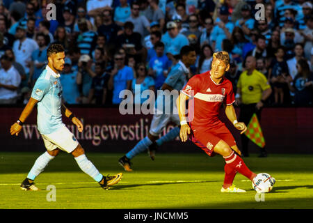 KANSAS CITY, KS - Luglio 29: Chicago Fire centrocampista Bastian SCHWEINSTEIGER (31) in una sequenza di lunghezza massima MLS match tra il Chicago Fire e Sporting Foto Stock