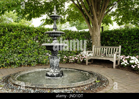 Fontana al juntion delle principali & Middle strade, Washington, Virginia Foto Stock