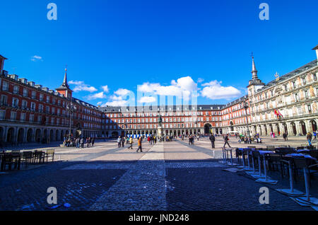 Plaza Mayor la piazza principale di Madrid la capitale della Spagna Foto Stock