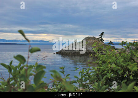 Tramonto sull'Isola di Vancouver da Lund sul British Columbia remota della Sunshine Coast Foto Stock