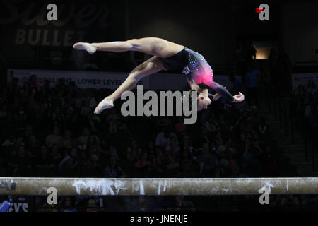 Il tutto. 29 Luglio, 2016. Mailie ginnasta O'Keefe compete nella junior concorso al 2017 U.S. Classic presso il Centro Sears in Hoffman Estates, IL. O'Keefe è arrivato secondo in tutti intorno a. Melissa J. Perenson/CSM/Alamy Live News Foto Stock