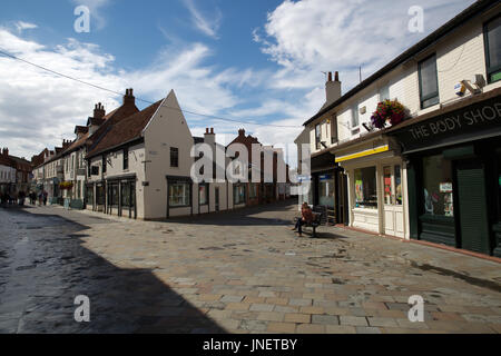 Beverley, Regno Unito. Il 30 luglio, 2017. Blue Skies over Beverley Dopo forti piogge Credito: Keith Larby/Alamy Live News Foto Stock