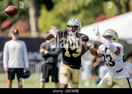 Metairie, Louisiana, Stati Uniti d'America. Il 30 luglio, 2017. New Orleans Saints wide receiver Michael Thomas (13) ha la palla abbattuto da New Orleans Saints cornerback Marshon Lattimore (23) durante il New Orleans Saints training camp tenuto presso la Ochsner Sport Performance Centre di Metairie, LA. Stephen Lew/CSM Credito: Cal Sport Media/Alamy Live News Foto Stock