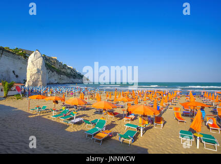 Spiaggia di Vieste - Gargano - Puglia - Italia Foto Stock