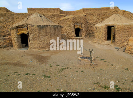 La ricostruzione di edifici, Los Millares preistorico insediamento Calcolitico sito archeologico, Almeria, Spagna Foto Stock