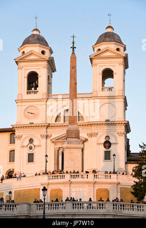 Orizzontale Verticale Con vista su Piazza di Spagna a Roma. Foto Stock