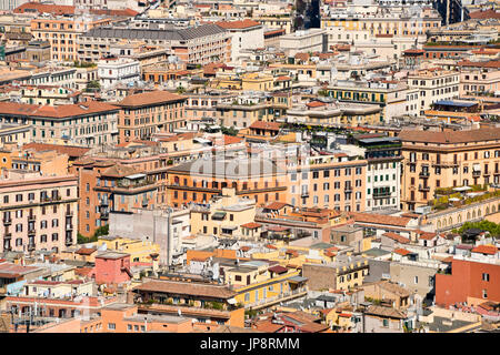 Antenna orizzontale cityscape sui tetti di Roma. Foto Stock