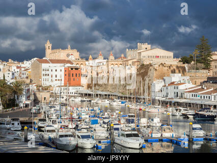 Isole Baleari Spagna, Minorca, Ciutadella città e porto Foto Stock