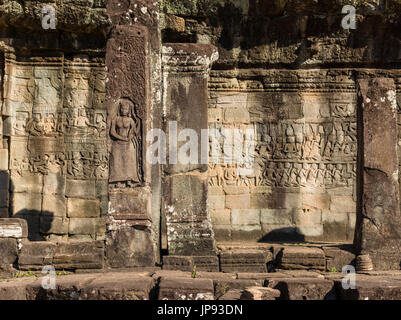 Bassorilievi, il Bayon, Angkor Thom, Siem Reap, Cambogia, Foto Stock