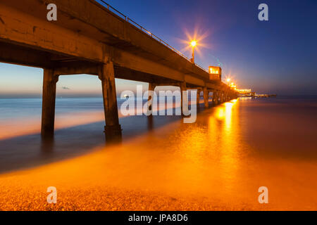 Inghilterra, Kent, trattare, trattare Pier Foto Stock