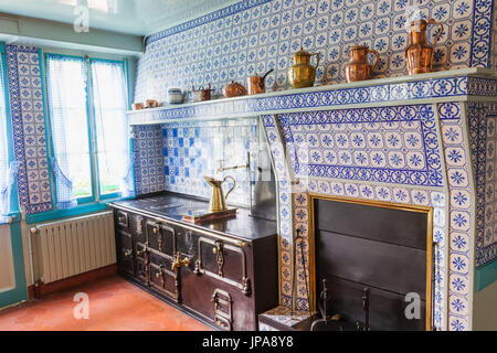 Francia, Normandia, Giverny, Monets giardino, la casa di Monet, la cucina Foto Stock