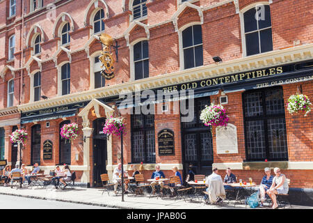Inghilterra, West Midlands, Birmingham, Colmore Business District, il vecchio pub Contemptibles Foto Stock