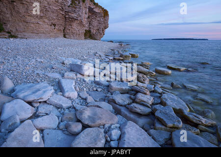 La Svezia, Gotland, Lilla Karlsö, rocce calcaree, Foto Stock