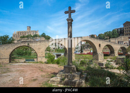 In Spagna, in Catalogna, Manresa City, il Ponte Vecchio e La Seu Cathedral Foto Stock