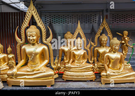 Thailandia, Bangkok, Shop Visualizzazione di statue di Buddha Foto Stock