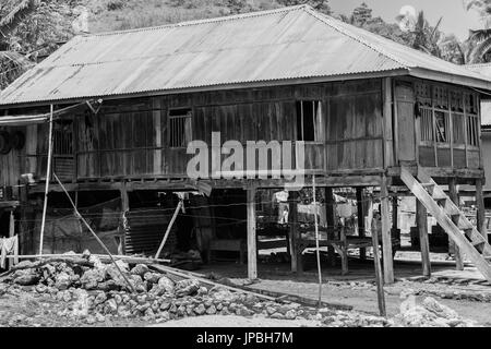 Case nella città di Kampung Rinca, Indonesia, Komodo, UNESCO patrimonio mondiale Foto Stock