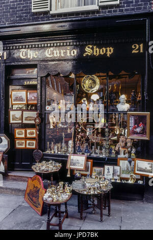 Il negozio di curiosita', Pastore Mercato, Mayfair, London, England, Regno Unito, circa ottanta Foto Stock