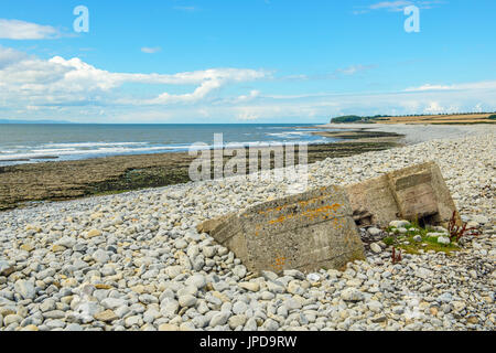 Mitragliatrice Post spiaggia di Aberthaw nel Galles del Sud Foto Stock