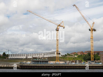 Alloggiamento modulare in costruzione presso The Smiths Dock sito in North Shields, North Tyneside, England, Regno Unito Foto Stock