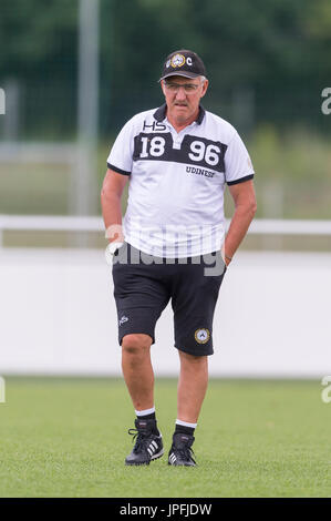 Villach, Italia. 23 Luglio, 2017. Luigi Delneri (Udinese) Calcio/Calcetto : la pre-stagione amichevole tra Udinese 2-2 Kayserispor a Landskron Stadium di Villach, Italia . Credito: Maurizio Borsari/AFLO/Alamy Live News Foto Stock