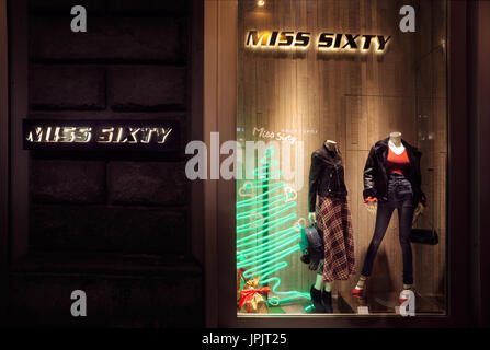 Firenze, Italia - dic ,12: Miss Sixty store a Firenze, uno dei più lussuosi quartiere dello shopping nel mondo, a Firenze, Italia, 29 dicembre 201 Foto Stock