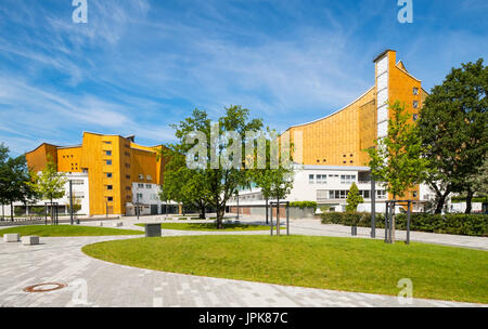 Vista delle sale da concerto della Philharmonie di Berlino, sede dell'orchestra della Filarmonica di Berlino (Berliner Philharmoniker) a Berlino, Germania Foto Stock