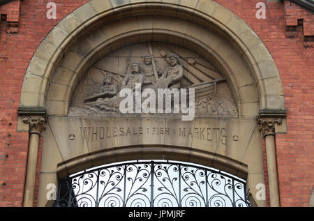 Scultura di Henry Bonehill all'ingrosso ex Mercato del Pesce in Manchester Foto Stock